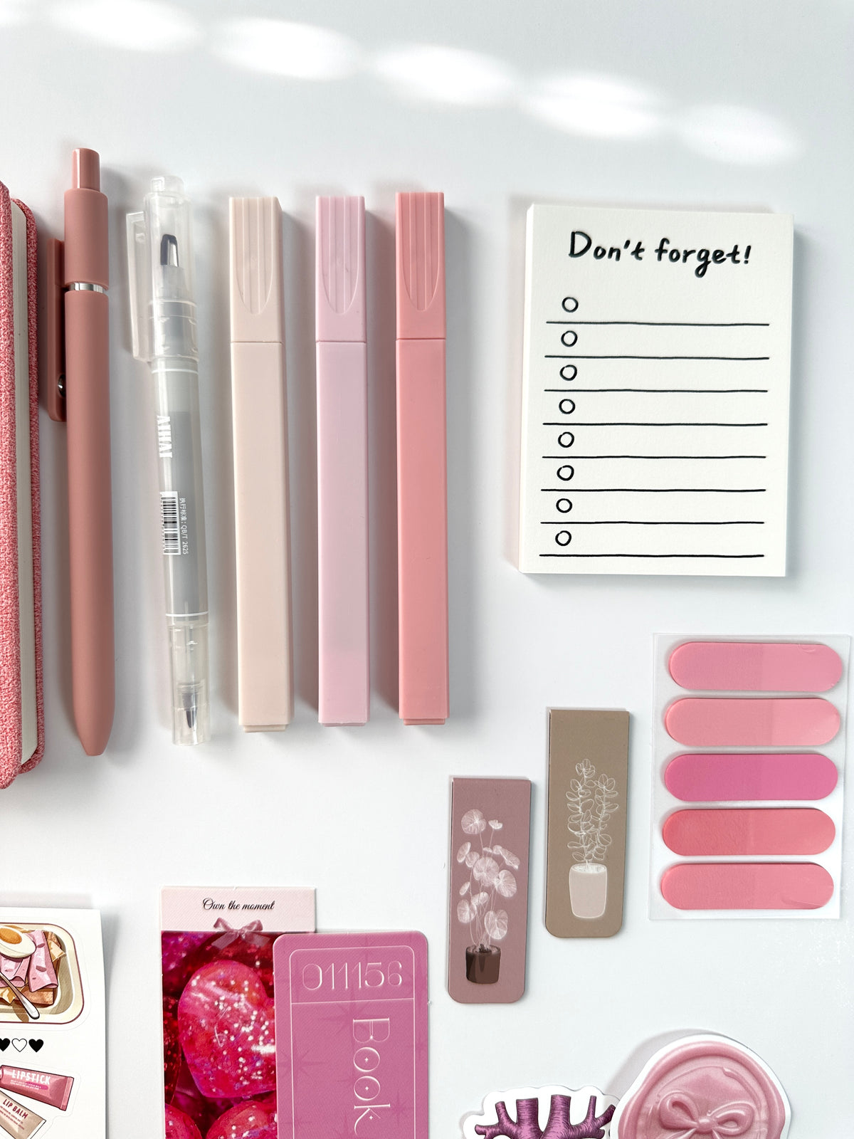 Bloom – Aesthetic Stationery Gift Study Set 
🌸